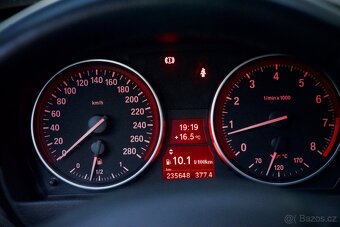 BMW E90 LCI 335i xDrive MANUÁL – Stage 1+, 350 koní, výborný - 15