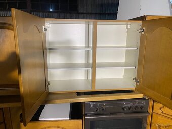 Masivní kuchyňská linka z Německa se spotřebiči - 15