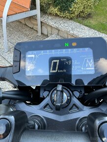 Honda CB 125 R - 15
