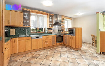 Prodej rodinného domu 322 m², pozemek 1060 m² Merklasova, Op - 15
