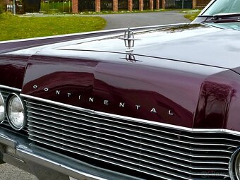 Lincoln Continental - 15