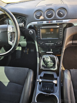 Ford Galaxy II,2.2TDCI 147KW,manuál,2014,7míst,Titanium,tažn - 15