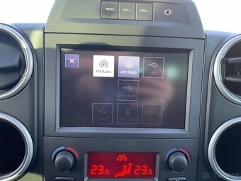 Peugeot Partner 1.6Hdi 88kw, 7 míst, po servise - 15