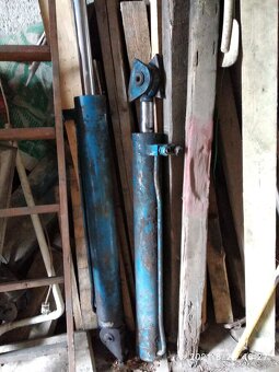pístnice hydraulika nakladač štípačka rozvaděč - 15
