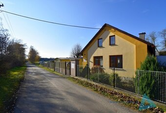 Rodinný dům se stodolou a garáží – Bříšťany u Hořic (okres J - 15