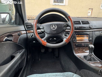 Mercedes-Benz Třídy E, MANUÁL,SKVĚLÝ STAV,XENONY - 15
