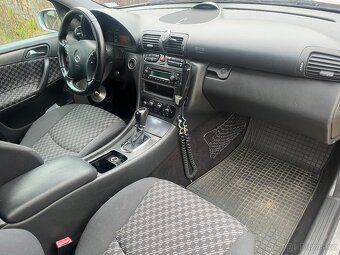 Mercedes-Benz C320 W203 (2002) – 6V - 15