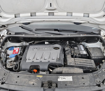 Volkswagen Caddy 1.6TDi 75kw r.v 2012 ,5.míst - 15