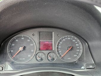 Volkswagen Jetta 1.6i - 15