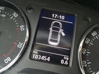 Škoda Rapid 1.2 TSi 63kw - 103454km - LEHKA HAVARIE - 15