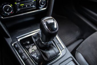 Škoda Superb 2.0 TDI CR 170k Elegance DSG - 15