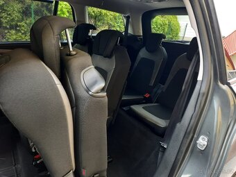 Citroën Grand C4 Picasso EXCLUZIVE 2.0HDi 7 MÍST LED,KAMERA - 15