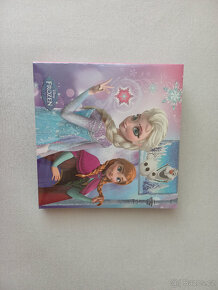 Prodám hračky a další s motivem Ledového království. - 15