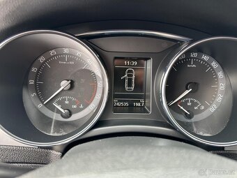Škoda Superb - 15