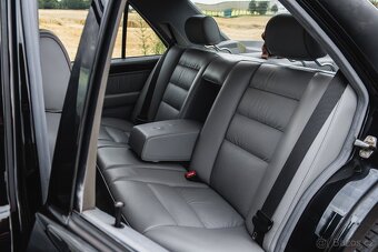 Mercedes-Benz 400E W124 Po renovaci - 15