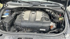 Volkswagen Touareg V6 3.0 TDi - 15
