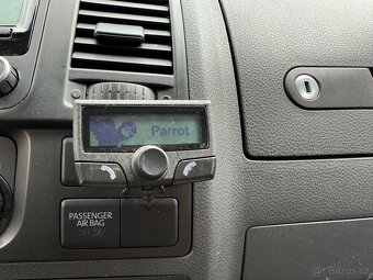 VOLKSWAGEN CARAVELLE T5 2,0 TDI LONG 103 kW / 9 míst - 15