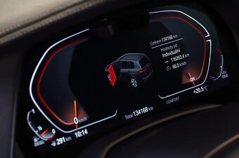 BMW X7, 40D,SOFTCLOSE,PANO,HUD,ČR,DPH - 15