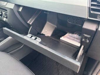 Škoda Fabia 1.2 Tsi 66kw r.v.2016, serviska - 15