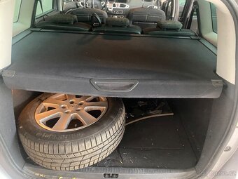 Renault Scenic lll 1.4 - 15