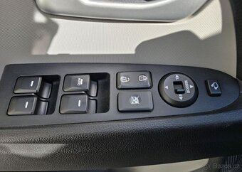 Kia Sportage 1.7-PREMIUM-NAVI-1.maj.-KŮŽE - 15