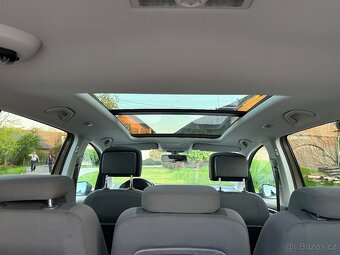 Touran 2.0 tdi 103 kw dsg pano bixenon 7 mist - 15