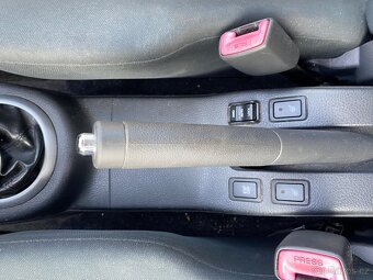 SUZUKI SX4 1.9 88KW 4WD 2007 ZACHOVALÁ - 15