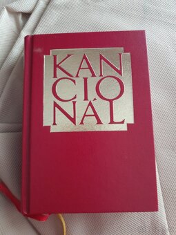 Starý nábytek z půdy a jiné poklady SPĚCHÁ - 15