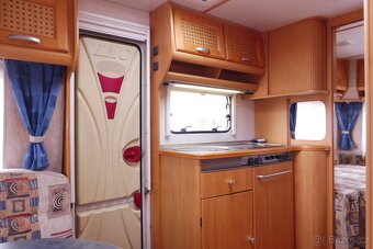 LMC Dominant 510  R.v. 2004 Mover + Stanová předsíň - 15