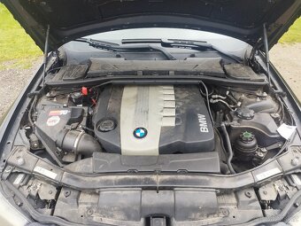 BMW 330D X Drive - 15