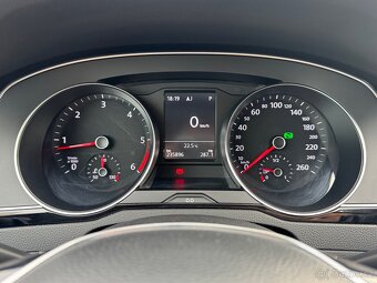 Volkswagen Passat B8 Variant 2.0 TDI 110kW 2019r - 15