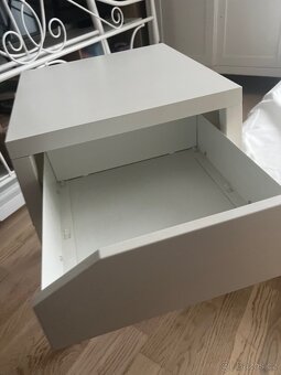 Postel+ortopedicka matrace (koupena za 15k) nocni stolky - 15