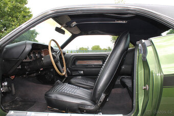 1970 Dodge Challenger R/T SE 383 V8, manuál - 15