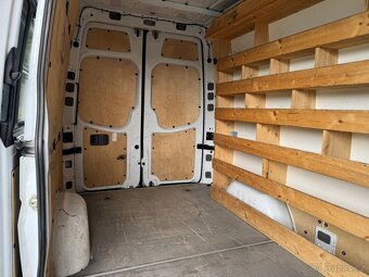 Volkswagen Crafter 35 2,0TDI 100kW L2H2 TOP - 15
