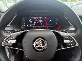 Škoda SUPERB 2.0 TDi EVO DSG MATRIX VIRTUAL KAMERA PANORAMA - 15