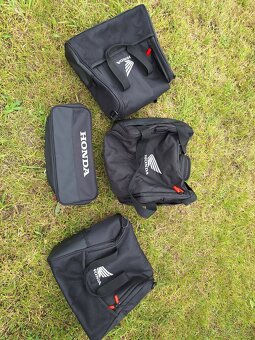 Honda CRF 1000 Africa Twin, CZ, 1.maj - 15