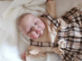 Krásná realistická holčička ( PEACHES ) - 15