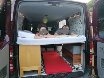 Mercedes Sprinter obytný - 15