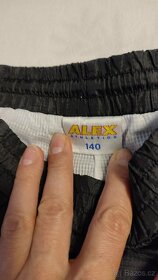 Sportovní kalhoty, vel. 140 - 15