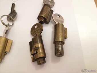 Zámek řízení sedla FAB Jawa ČZ kývačka pionýr 125 175 250 - 15