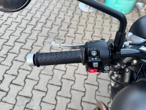 Triumph Street Twin - 15