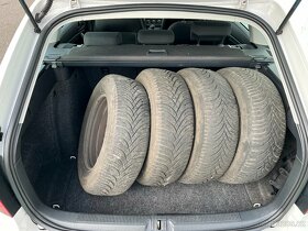 Škoda Octavia 1.6TDI DSG, Klima, Tažné - 15