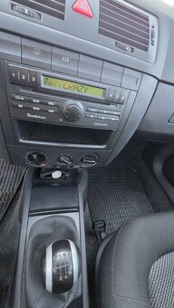 ŠKODA FABIA KOMBI 1.4 16V AMBIENTE 1MAJITEL - 15