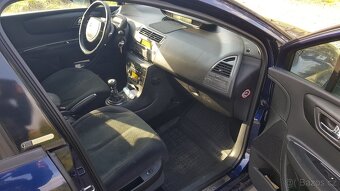 Citroen C4 2005 2.0HDI RHR Exclusive - 15