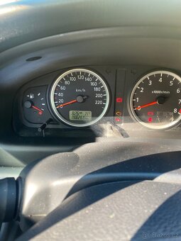 Nissan Almera 1.5 Benzín - 15