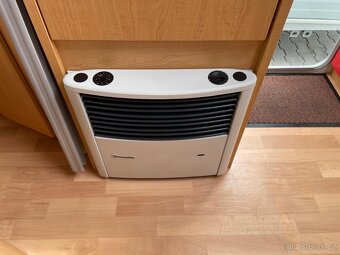 Knaus Sudwind 450, 4 osoby, 2005, bojler, sprcha, přístřešek - 15