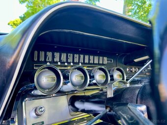 1964 Ford Thunderbird Roadster - 15