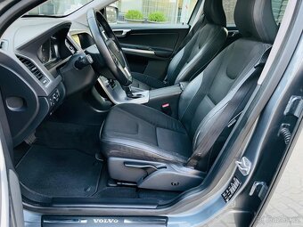 Volvo XC60 2.4D 4x4 5VÁLEC 140KW AUT 1.MAJITEL LED SERVISKA - 15