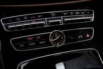 Mercedes-Benz E 220D 4MATIC - 15