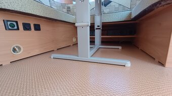 Bürstner Ventana 480, palandy, Ultraheat, podlahové topeni - 15